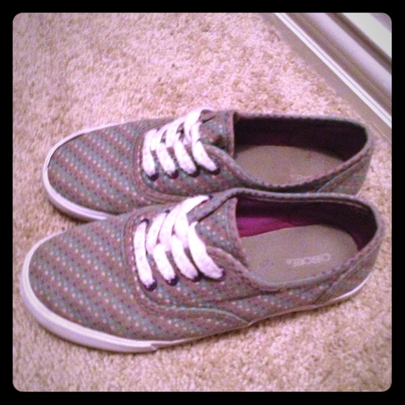 Heart tennis shoes for girls ⬇REDUCED⬇