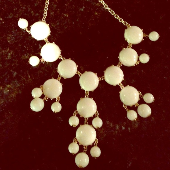Cream and gold bauble necklace