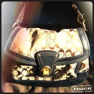 Authentic Coach. Great purse