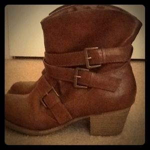 Brown Ankle boots, suede inside