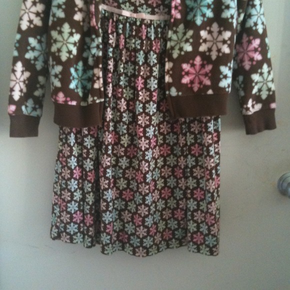 Snowflake Printed Bundle - Picture 3 of 3