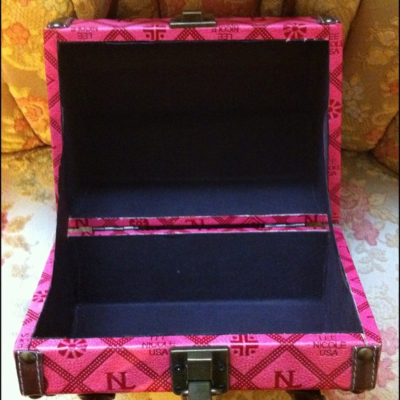 Unique box purse - Picture 2 of 2