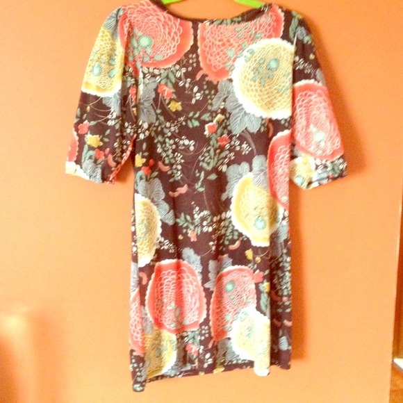 Beautiful flower print dress!