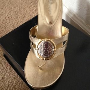 BCBG generation wedge sandle