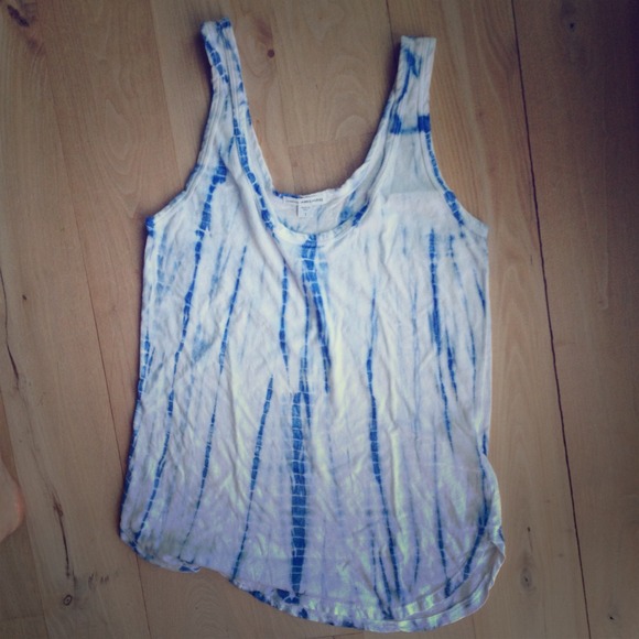 ❤Sold in bundle❤NWOT James Perse tie dye tank