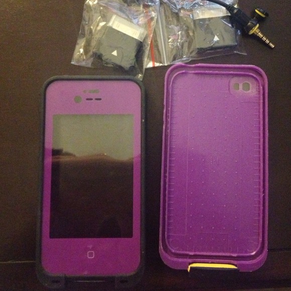 🌟✨🌟SOLD⚡⚡⚡Lifeproof iPhone 4S case. PURPLE!!