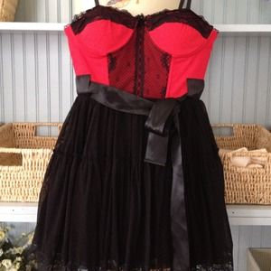 Small bustier top dress