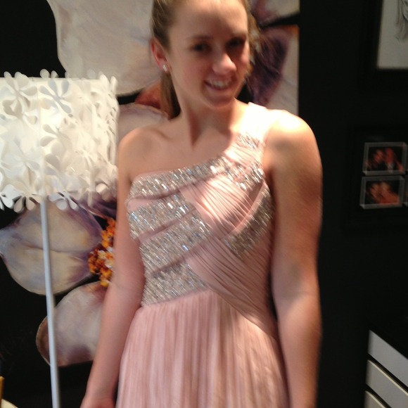 Stunning specialists event/prom dress