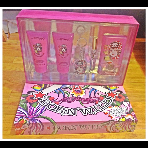 5 piece Ed hardy perfume set