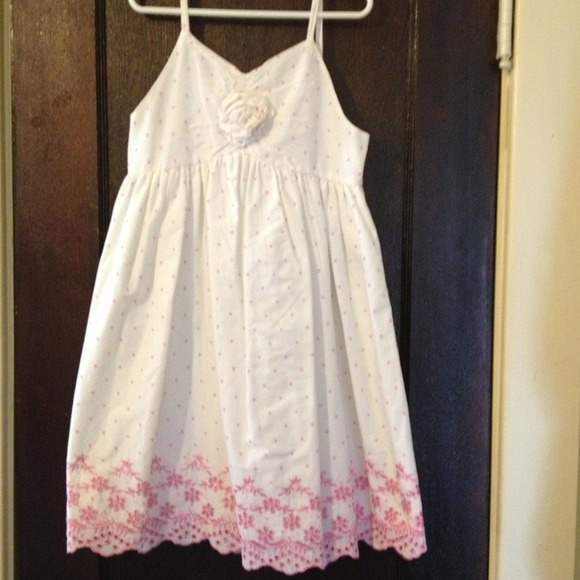 SOLD @jeanine1227 Girls size 8 Beautiful spring
