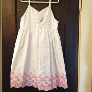 SOLD @jeanine1227 Girls size 8 Beautiful spring