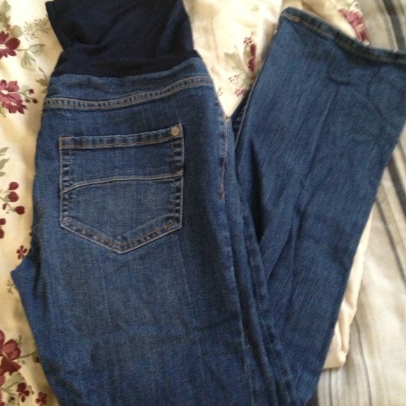 ❌Sold ❌Liz Lange maternity jeans for sale! - Picture 3 of 4