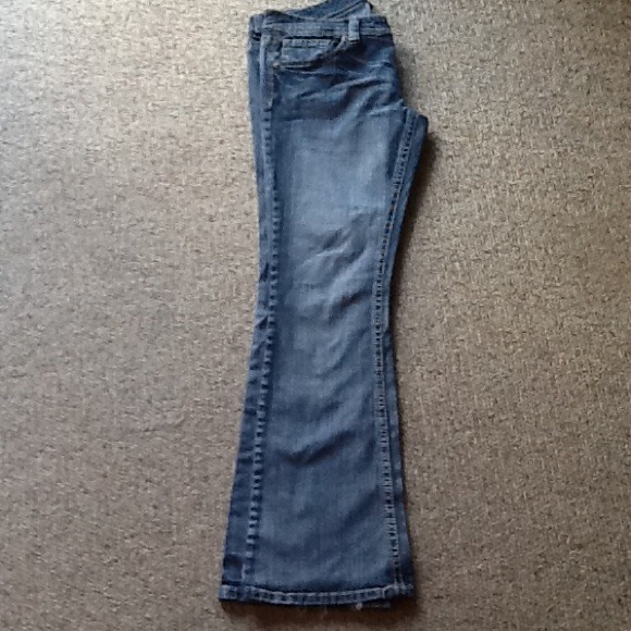 NEVER WORN VANITY JEANS - Picture 3 of 3