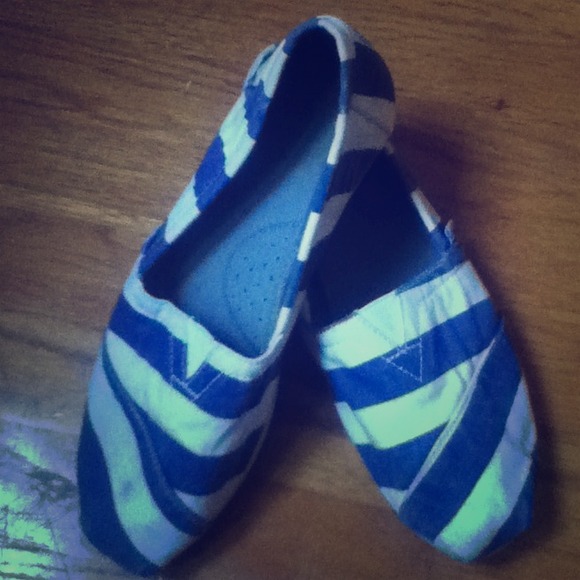 Navy and white striped Toms, worn once  authentic