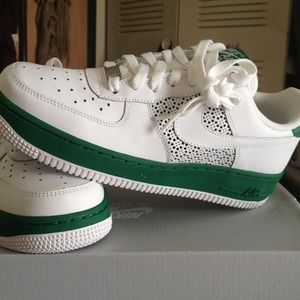Nike Air Force 1