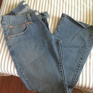 Levi's Women's 542 Low Flare Jeans