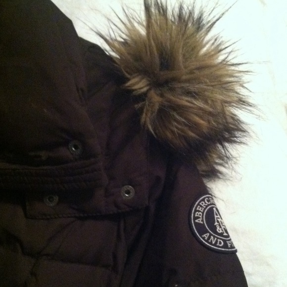 Abercrombie and Fitch Coat - Picture 2 of 4