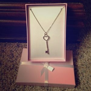 Key necklace