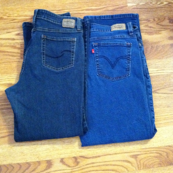 2 pair Levis Bundle Petite