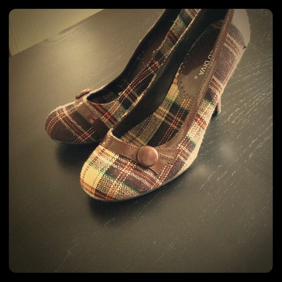 Plaid heels