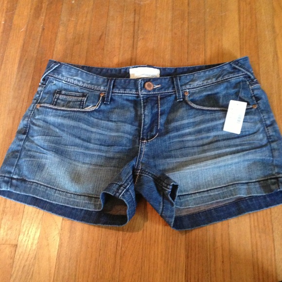 SOLD IN BUNDLE Maurice's jean shorts. Cute