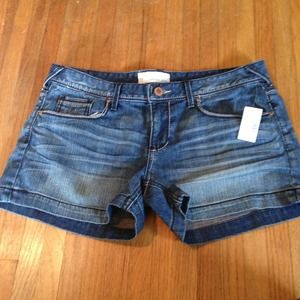 SOLD IN BUNDLE Maurice's jean shorts. Cute