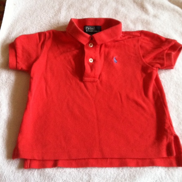 Red polo collar short sleeve shirt