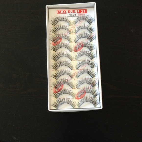 False lashes #21