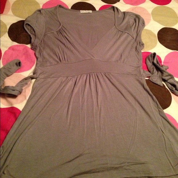 🚫🚫SOLD🚫🚫Grey v neck tunic