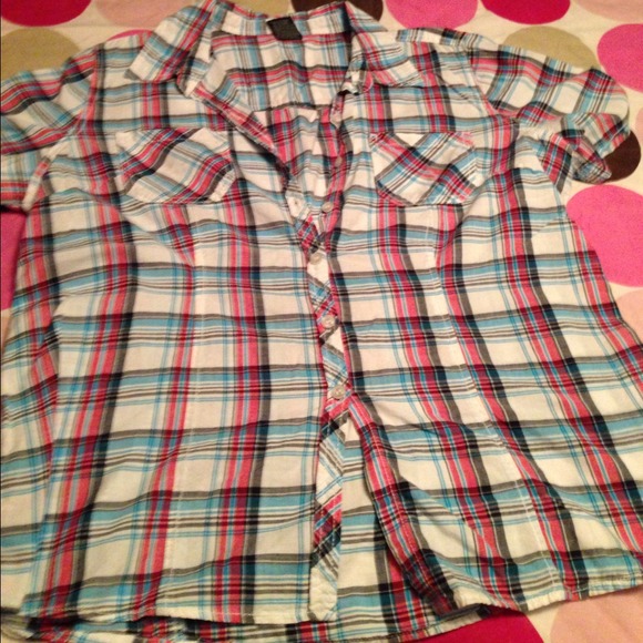 🚫🚫SOLD🚫🚫Red White & Blue button up shirt