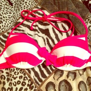 Hollister size XS bathing suit top.