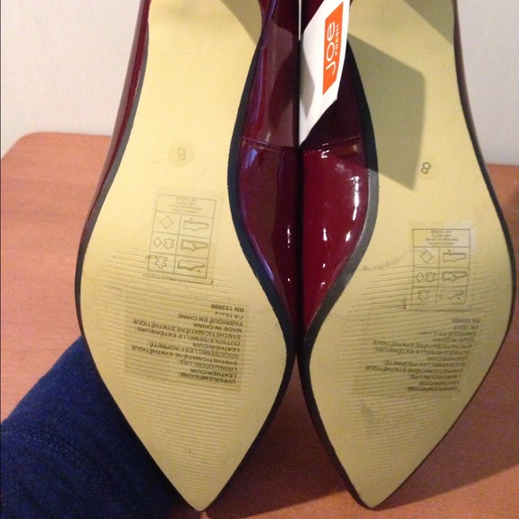 Joe Fresh Red Patent Leather Shoes - Picture 3 of 4