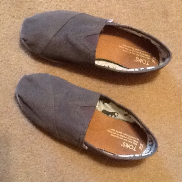 toms shoes