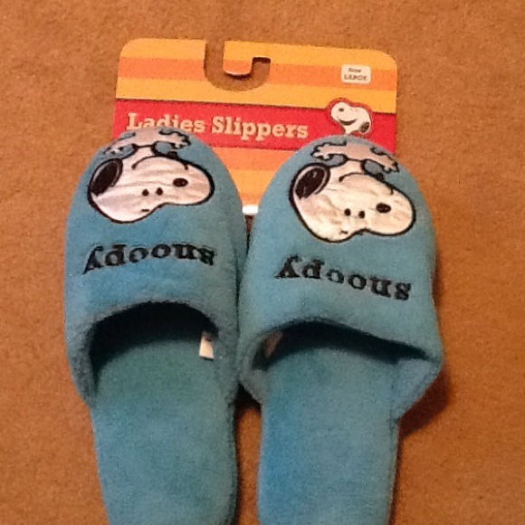 snoopy slippers