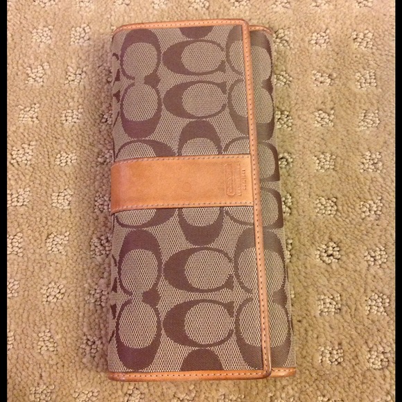 Authentic Coach wallet