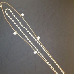 40" gold N pearl double strand clover chain