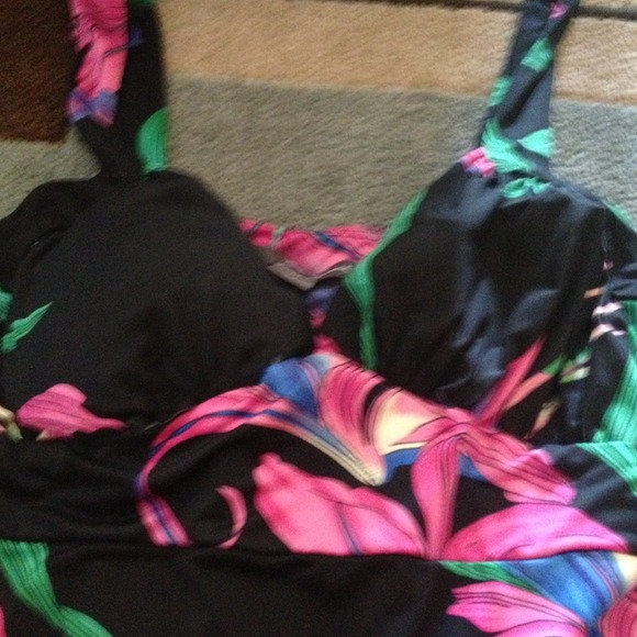 🌸Bundled🌸Floral maxi dress - Picture 2 of 2