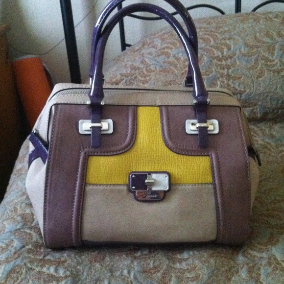 🌸Guess Bag Spring Collection💐