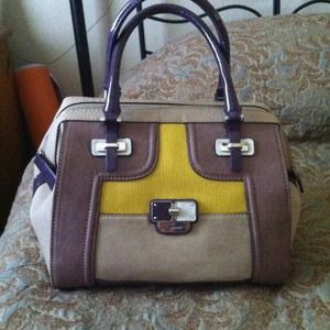 🌸Guess Bag Spring Collection💐