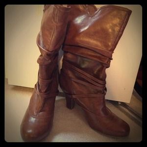 NWOT!!! Brown fashion boots