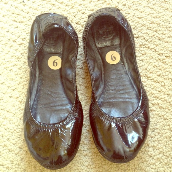 Black tory burch flats! Never worn