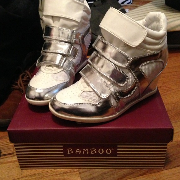 ⚠⚠⚠ON HOLD⚠⚠⚠White sneaker wedge