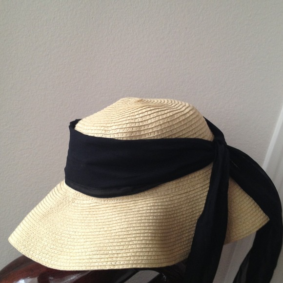 Hat👒 - Picture 2 of 2