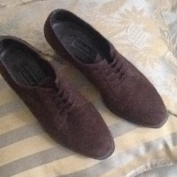Suede shoes - Picture 2 of 4