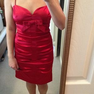 REDUCED! Perfect Red Cocktail Dress 👠