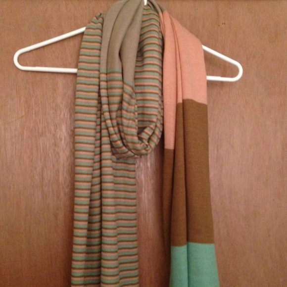 Stripe & Color-block Scarf