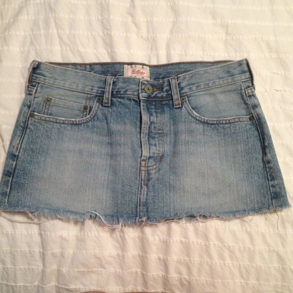 Hollister Dresses & Skirts - Hollister Jean Skirt Sz 7