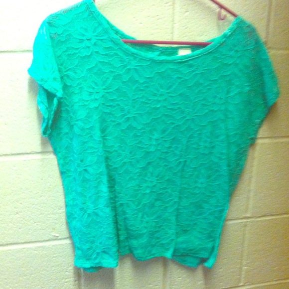 Turquoise top perfect for spring!