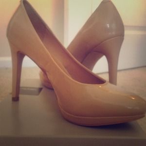 Mossimo "versie" nude patent pump size 10m