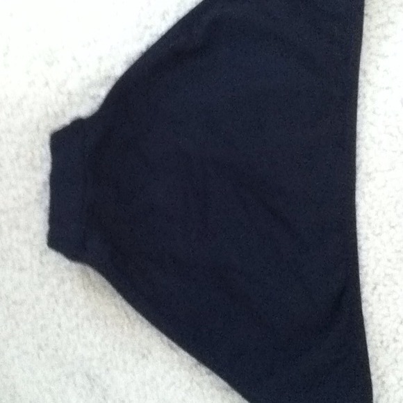 Swimsuit - Picture 3 of 4